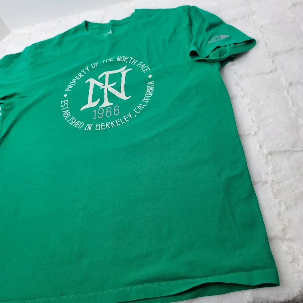 The North Face Men's Large T-Shirt 